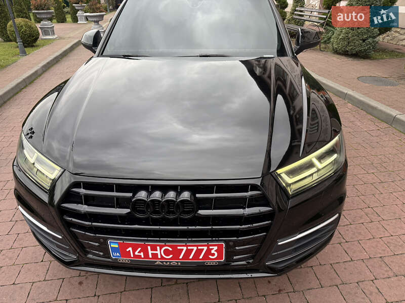 Внедорожник / Кроссовер Audi Q5 2019 в Стрые