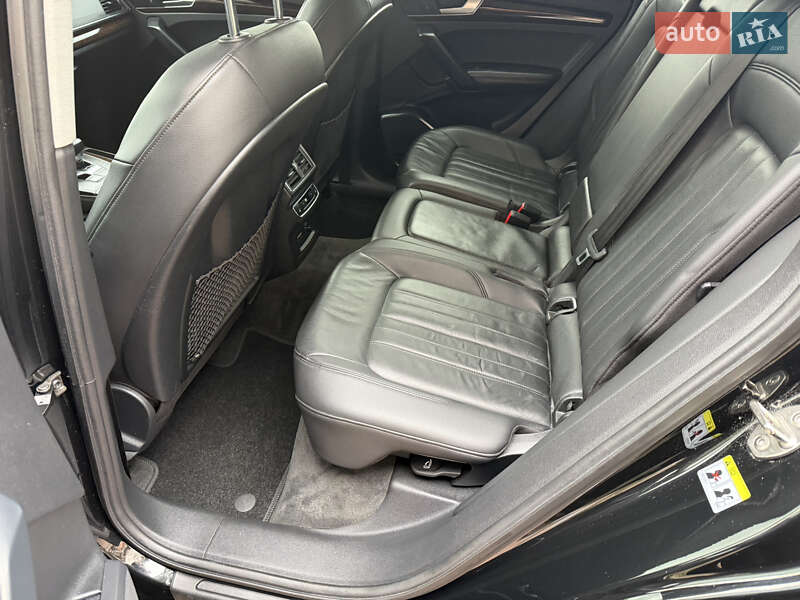 Внедорожник / Кроссовер Audi Q5 2019 в Стрые