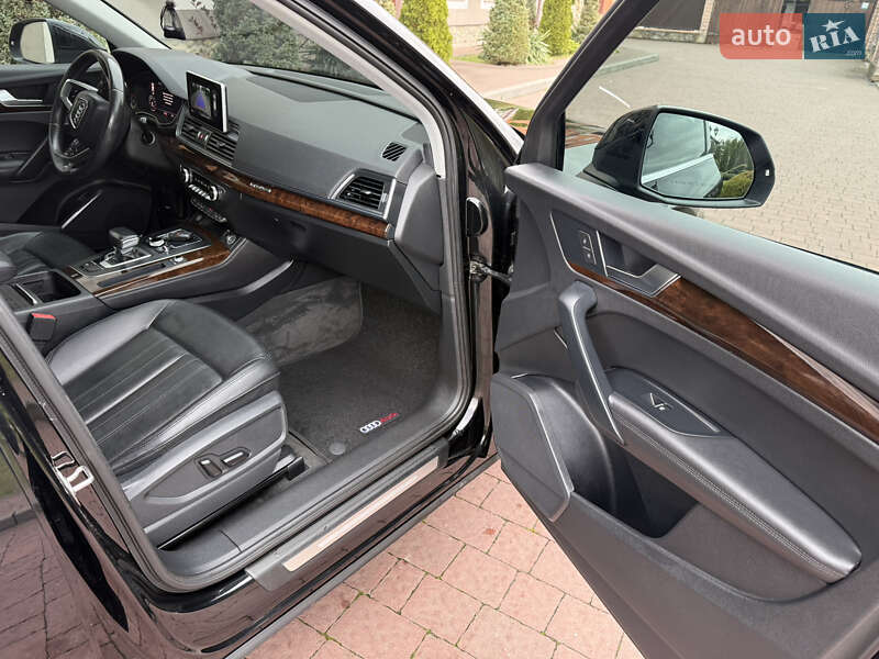 Внедорожник / Кроссовер Audi Q5 2019 в Стрые