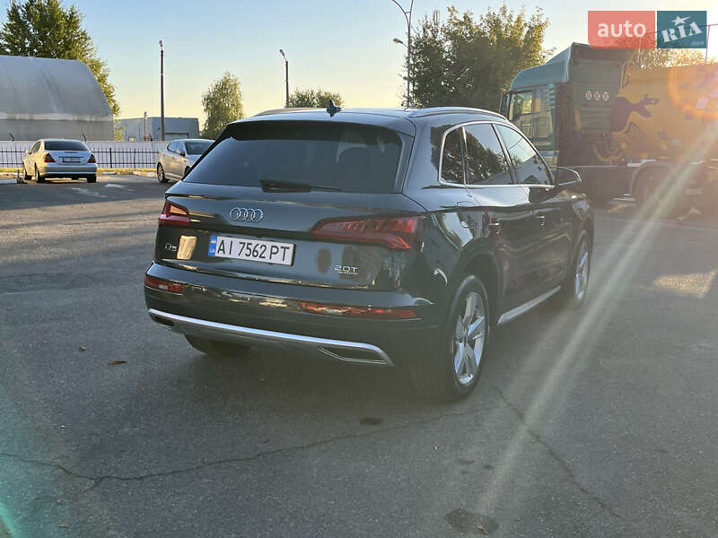 Позашляховик / Кросовер Audi Q5 2017 в Василькові