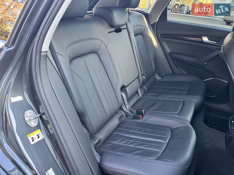 Позашляховик / Кросовер Audi Q5 2017 в Василькові