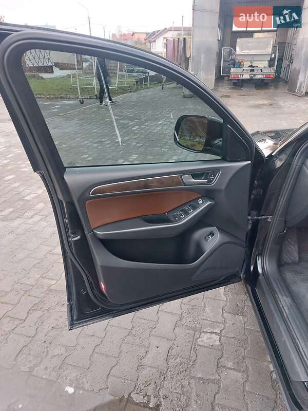 Внедорожник / Кроссовер Audi Q5 2013 в Луцке