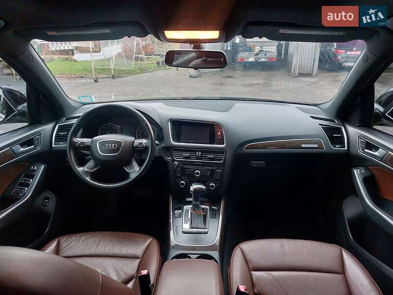 Внедорожник / Кроссовер Audi Q5 2013 в Луцке