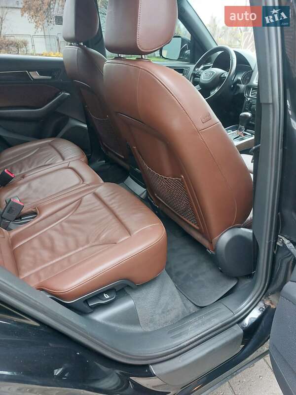 Внедорожник / Кроссовер Audi Q5 2013 в Луцке