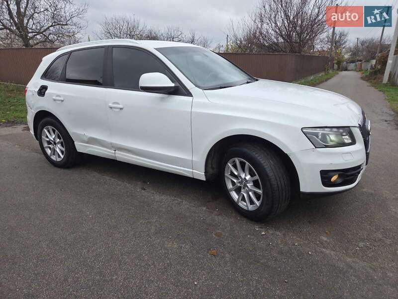 Внедорожник / Кроссовер Audi Q5 2011 в Киеве