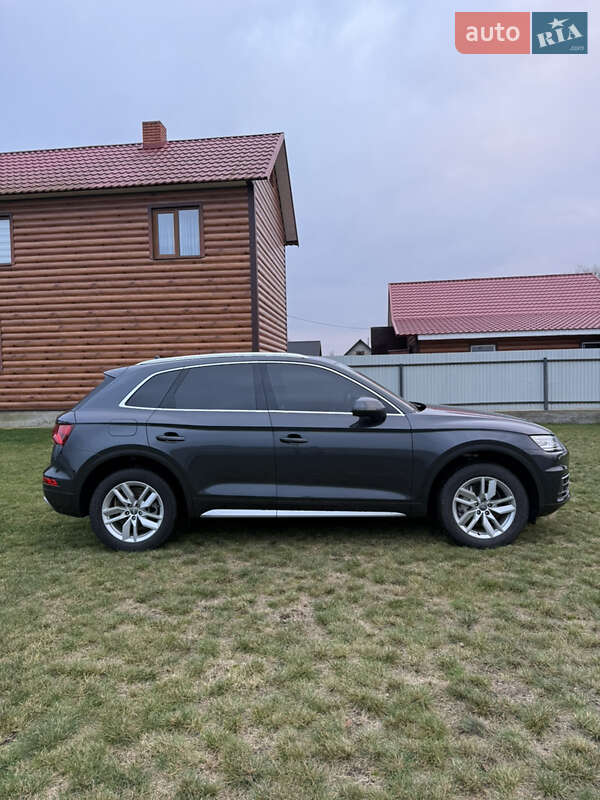 Позашляховик / Кросовер Audi Q5 2019 в Вараші фото 4 Позашляховик / Кросовер Audi Q5 2019 в Вараші