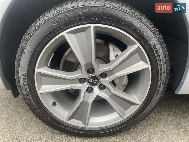 Позашляховик / Кросовер Audi Q5 2020 в Києві фото 35 Позашляховик / Кросовер Audi Q5 2020 в Києві