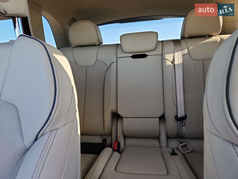 Позашляховик / Кросовер Audi Q5 2021 в Вінниці