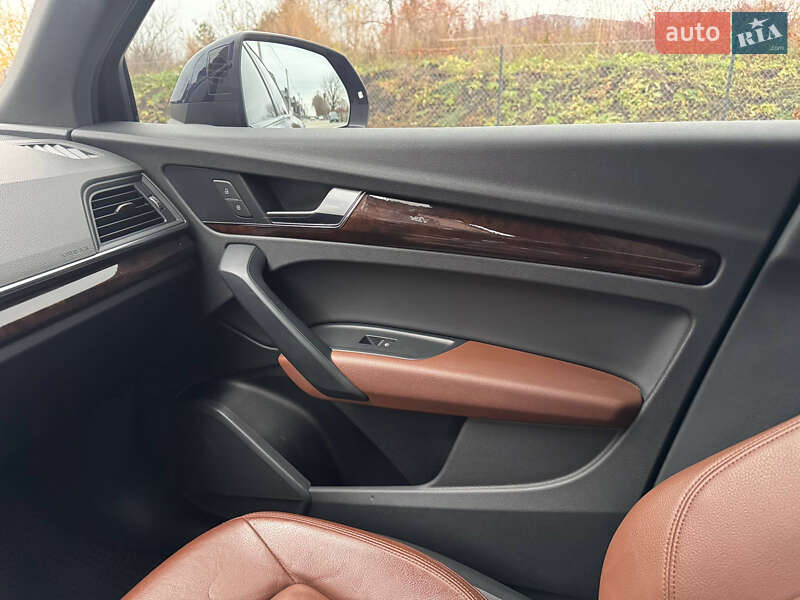 Внедорожник / Кроссовер Audi Q5 2020 в Тернополе