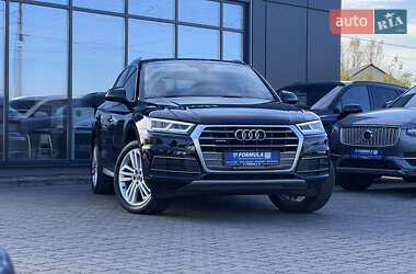 Внедорожник / Кроссовер Audi Q5 2018 в Нововолынске