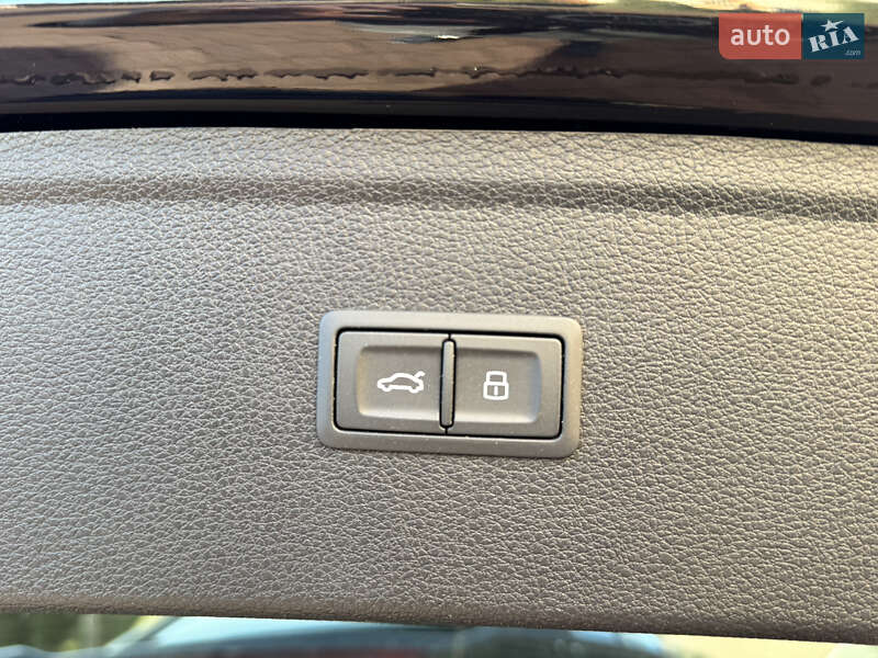 Внедорожник / Кроссовер Audi Q5 2024 в Стрые