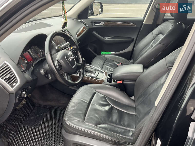 Внедорожник / Кроссовер Audi Q5 2010 в Чернигове фото 9 Внедорожник / Кроссовер Audi Q5 2010 в Чернигове