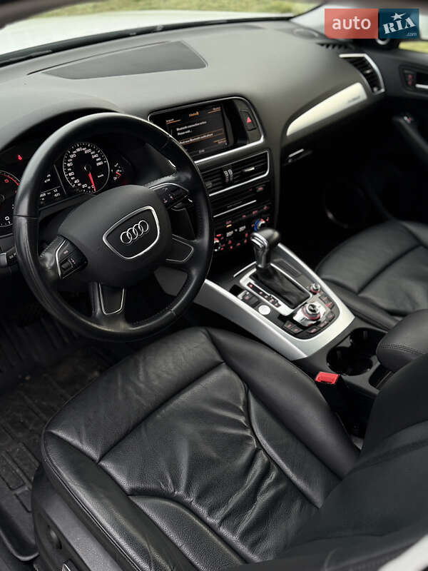 Внедорожник / Кроссовер Audi Q5 2015 в Костополе