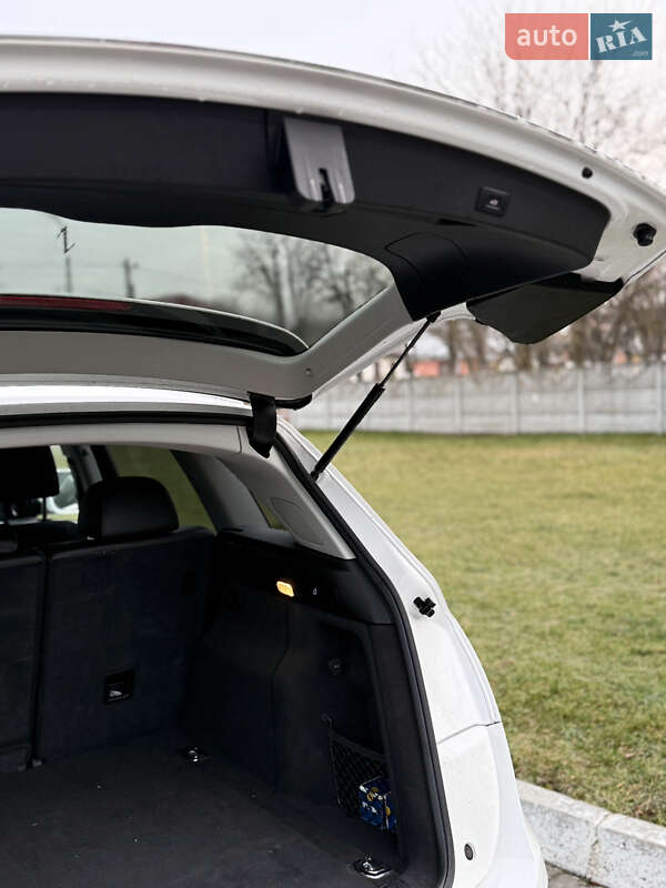 Внедорожник / Кроссовер Audi Q5 2015 в Костополе