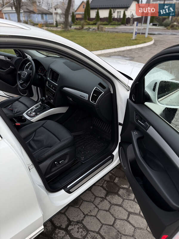 Внедорожник / Кроссовер Audi Q5 2015 в Костополе