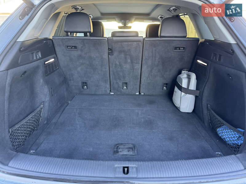 Позашляховик / Кросовер Audi Q5 2018 в Стрию