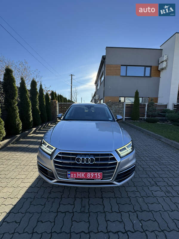 Позашляховик / Кросовер Audi Q5 2018 в Стрию