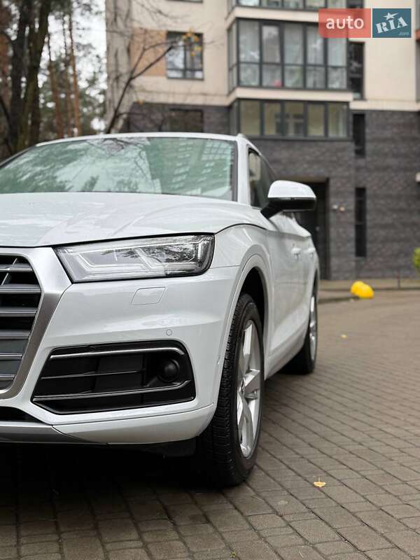 Позашляховик / Кросовер Audi Q5 2019 в Броварах фото 3 Позашляховик / Кросовер Audi Q5 2019 в Броварах
