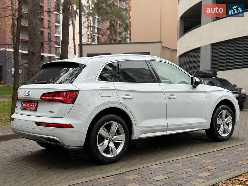 Позашляховик / Кросовер Audi Q5 2019 в Броварах фото 12 Позашляховик / Кросовер Audi Q5 2019 в Броварах