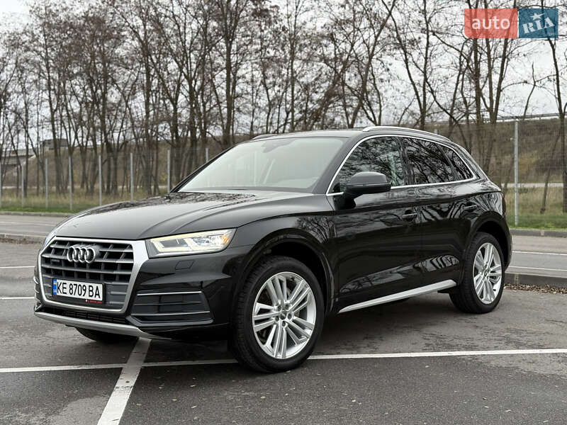Позашляховик / Кросовер Audi Q5 2018 в Дніпрі