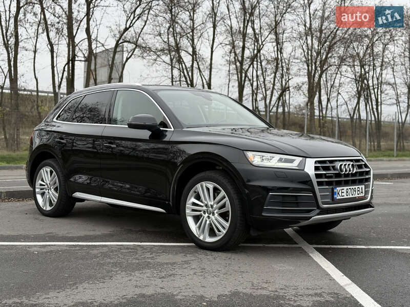 Позашляховик / Кросовер Audi Q5 2018 в Дніпрі