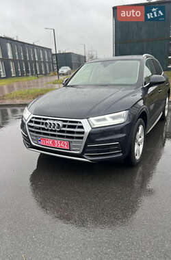 Позашляховик / Кросовер Audi Q5 2018 в Чернігові
