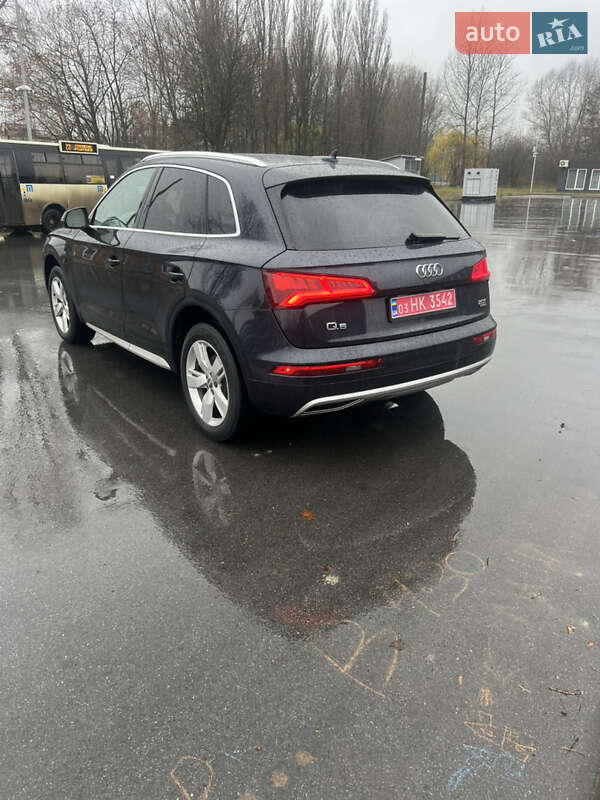 Позашляховик / Кросовер Audi Q5 2018 в Чернігові фото 4 Позашляховик / Кросовер Audi Q5 2018 в Чернігові