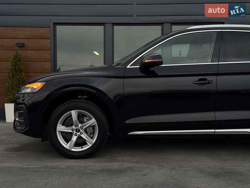 Позашляховик / Кросовер Audi Q5 2020 в Рівному