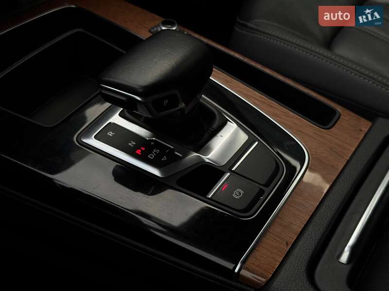 Позашляховик / Кросовер Audi Q5 2020 в Рівному