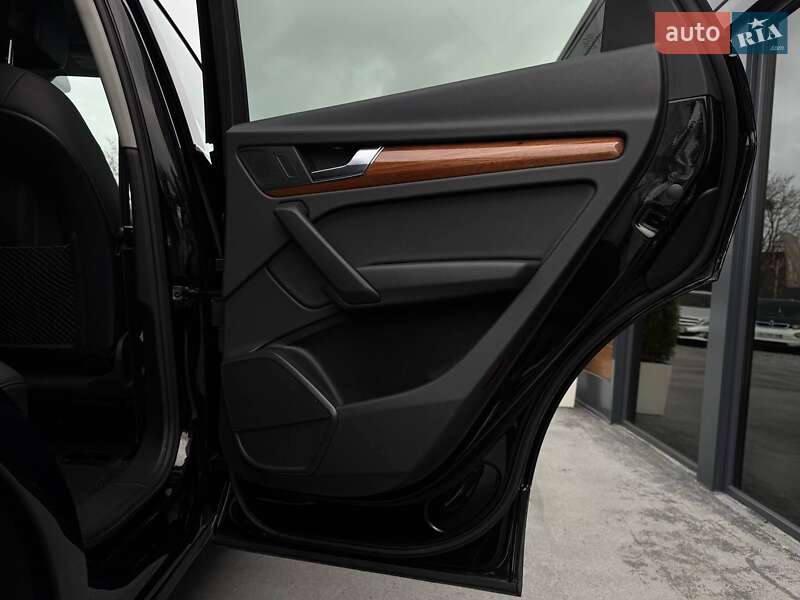 Позашляховик / Кросовер Audi Q5 2020 в Рівному