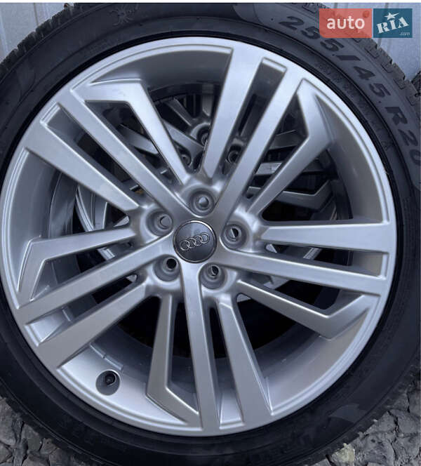 Позашляховик / Кросовер Audi Q5 2018 в Києві фото 43 Позашляховик / Кросовер Audi Q5 2018 в Києві