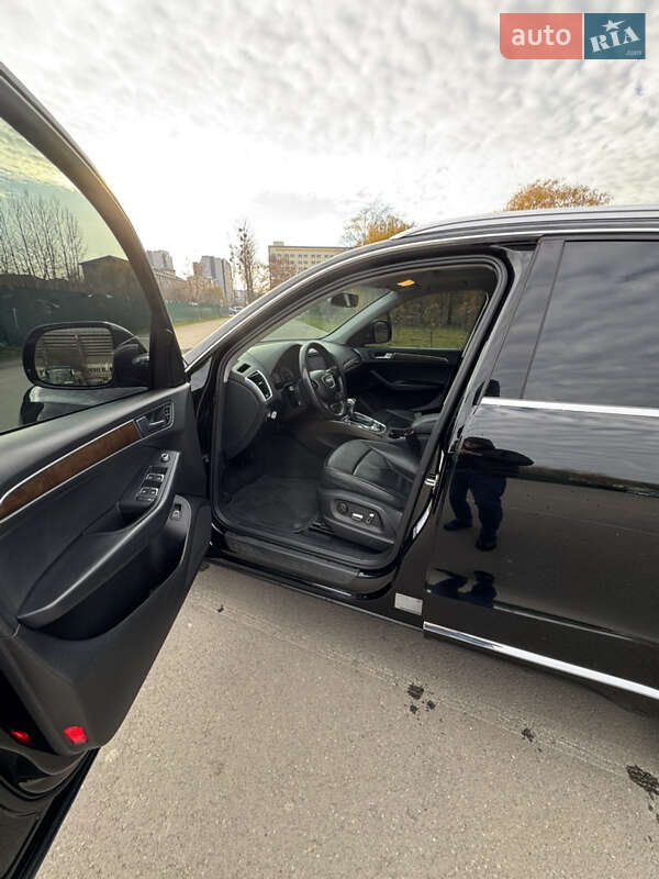 Позашляховик / Кросовер Audi Q5 2016 в Івано-Франківську