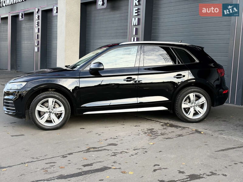 Позашляховик / Кросовер Audi Q5 2017 в Києві