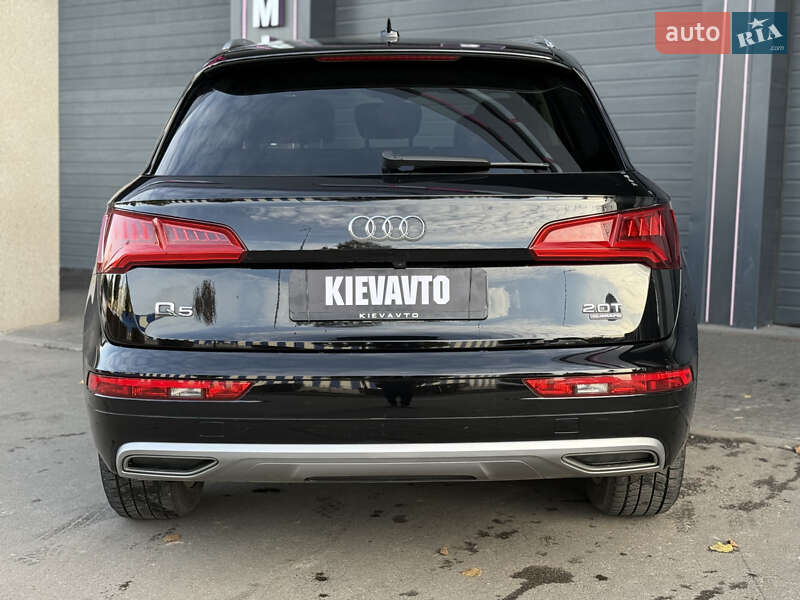 Позашляховик / Кросовер Audi Q5 2017 в Києві