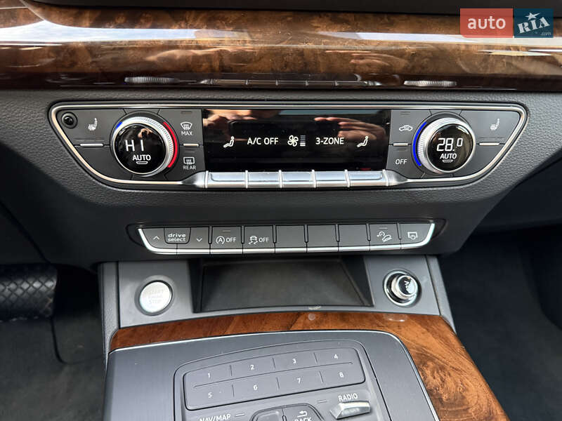 Позашляховик / Кросовер Audi Q5 2017 в Києві