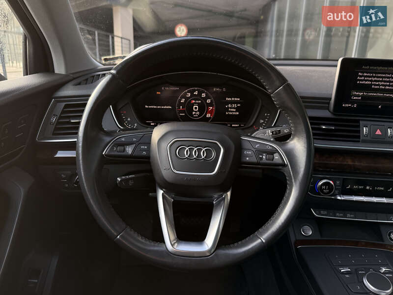 Позашляховик / Кросовер Audi Q5 2017 в Києві