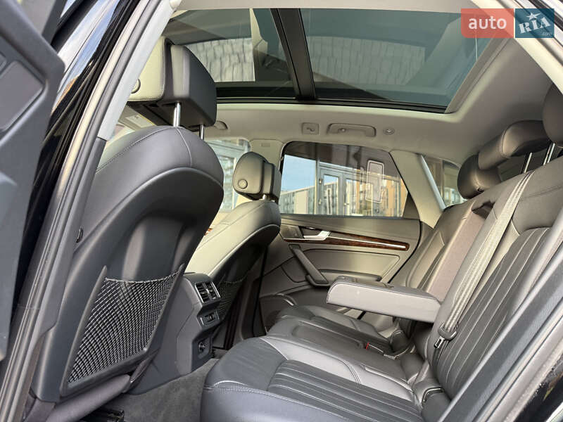 Позашляховик / Кросовер Audi Q5 2017 в Києві