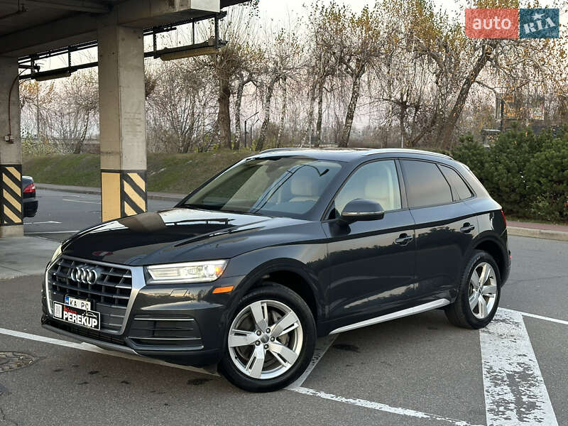 Позашляховик / Кросовер Audi Q5 2018 в Києві