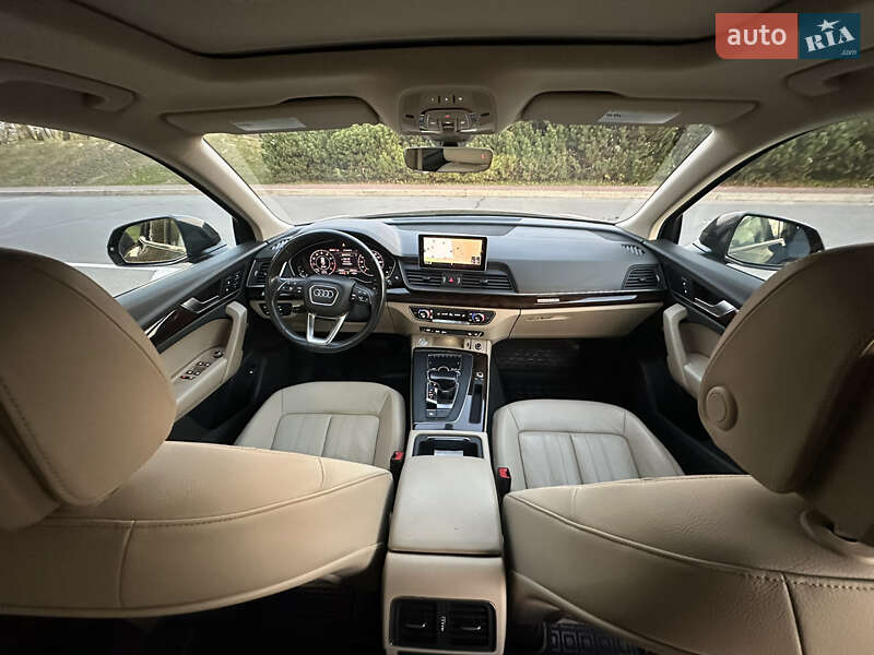 Позашляховик / Кросовер Audi Q5 2018 в Києві