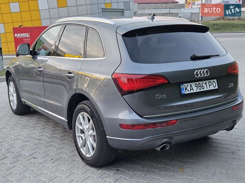 Позашляховик / Кросовер Audi Q5 2015 в Вишневому фото 5 Позашляховик / Кросовер Audi Q5 2015 в Вишневому