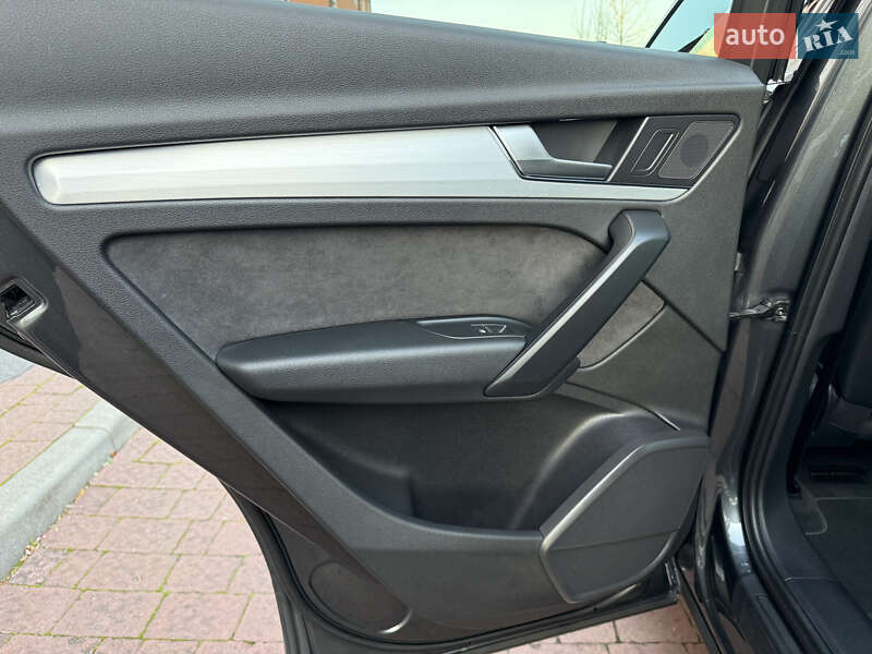 Позашляховик / Кросовер Audi Q5 2016 в Стрию фото 78 Позашляховик / Кросовер Audi Q5 2016 в Стрию