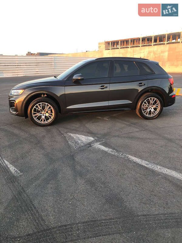Внедорожник / Кроссовер Audi Q5 2021 в Львове фото 4 Внедорожник / Кроссовер Audi Q5 2021 в Львове