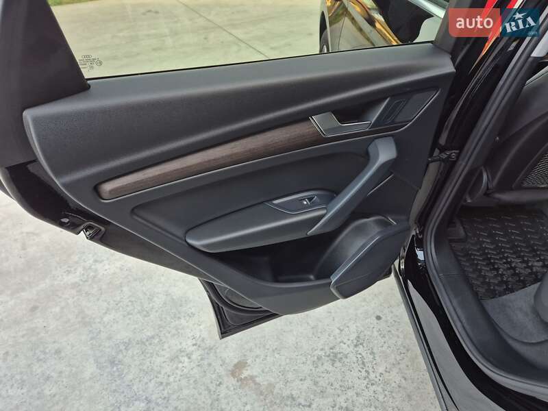 Позашляховик / Кросовер Audi Q5 2023 в Баришівка