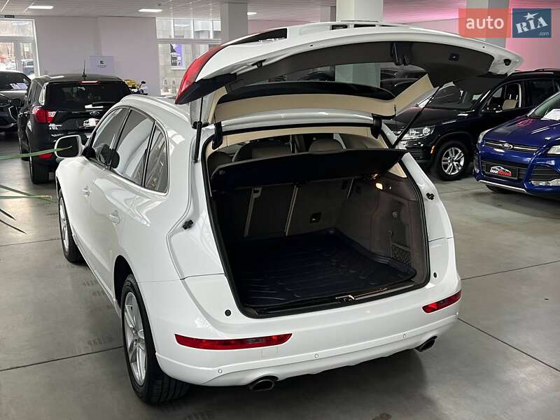 Позашляховик / Кросовер Audi Q5 2012 в Полтаві