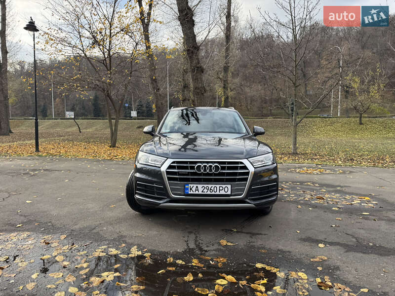 Внедорожник / Кроссовер Audi Q5 2018 в Киеве