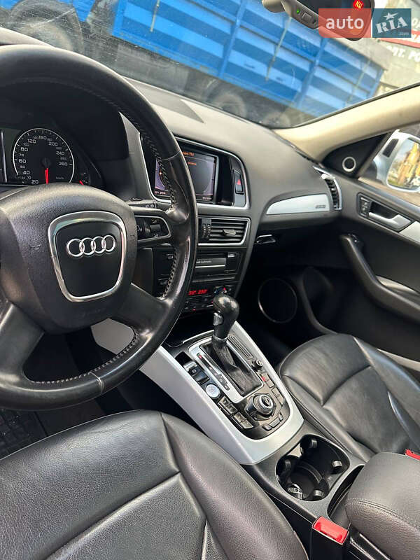 Позашляховик / Кросовер Audi Q5 2011 в Солотвині