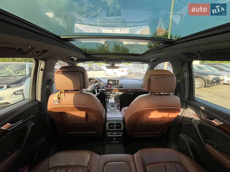 Позашляховик / Кросовер Audi Q5 2017 в Львові