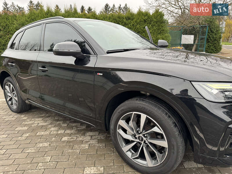 Позашляховик / Кросовер Audi Q5 2024 в Луцьку