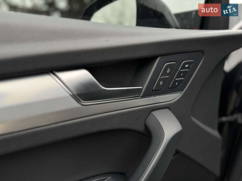 Позашляховик / Кросовер Audi Q5 2024 в Луцьку