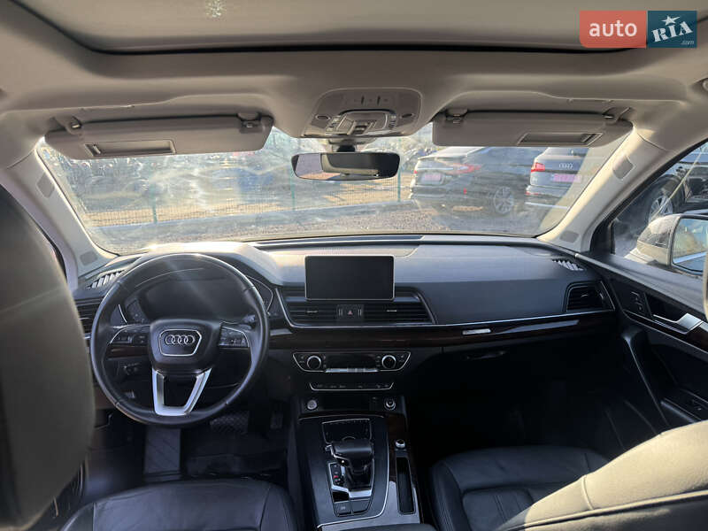 Внедорожник / Кроссовер Audi Q5 2018 в Луцке